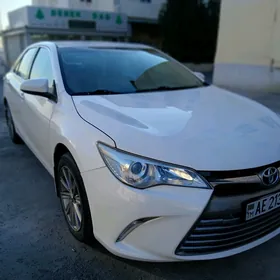 Toyota Camry 2017