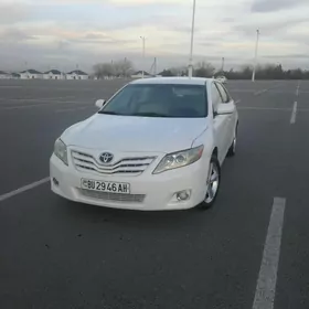 Toyota Camry 2010