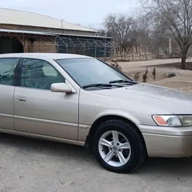 Toyota Camry 1999