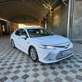 Toyota Camry 2018