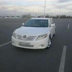 Toyota Camry 2010