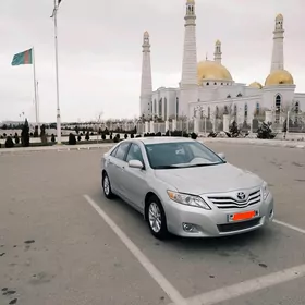 Toyota Camry 2011