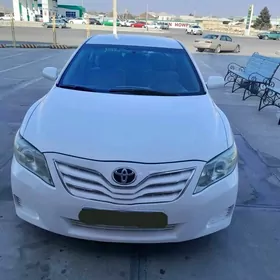 Toyota Camry 2010