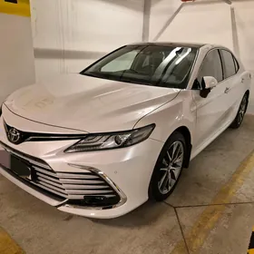 Toyota Camry 2024