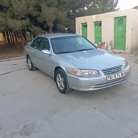 Toyota Camry 2000