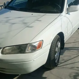 Toyota Camry 1999