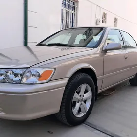 Toyota Camry 2001