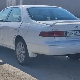 Toyota Camry 2000