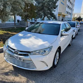 Toyota Camry 2017