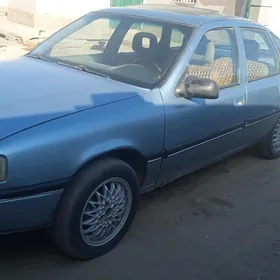 Opel Vectra 1989