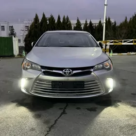 Toyota Camry 2017