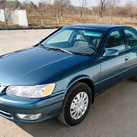 Toyota Camry 2000