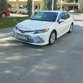 Toyota Camry 2020