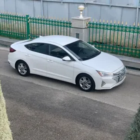 Hyundai Elantra 2020