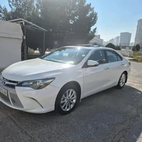 Toyota Camry 2015