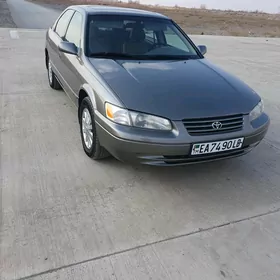 Toyota Camry 1999