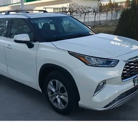 Toyota Highlander 2020