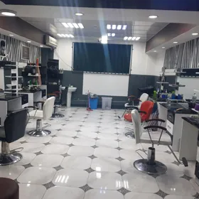 gurtly salon