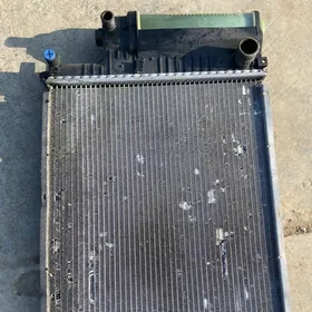 Radiator BMW525