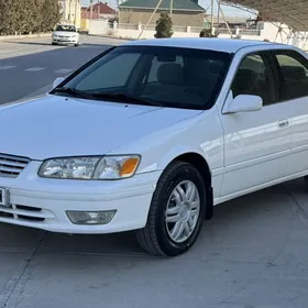 Toyota Camry 2000