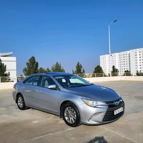 Toyota Camry 2015