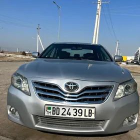 Toyota Camry 2010