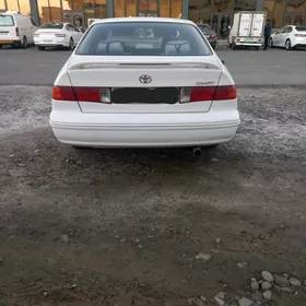 Toyota Camry 2000