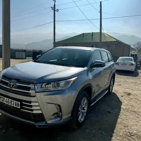 Toyota Highlander 2019