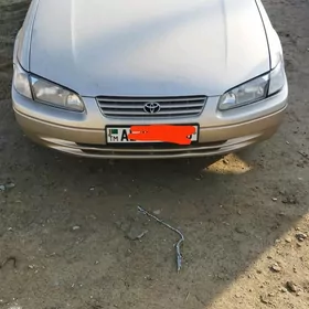 Toyota Camry 1999