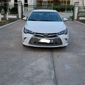 Toyota Camry 2016