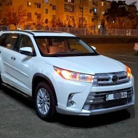 Toyota Highlander 2018