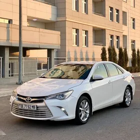 Toyota Camry 2016