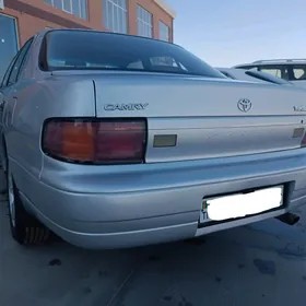 Toyota Camry 1992