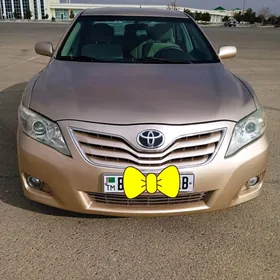 Toyota Camry 2011