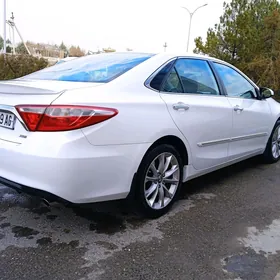 Toyota Camry 2016