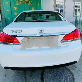 Toyota Avalon 2011