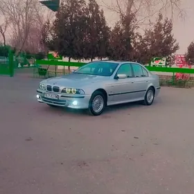 BMW E39 2001