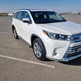 Toyota Highlander 2018