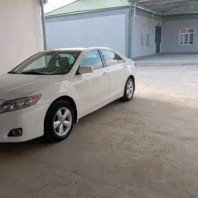 Toyota Camry 2011