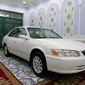 Toyota Camry 2000