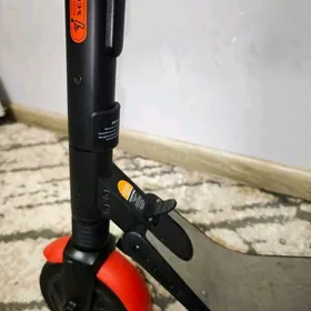 Samokat Segway Ninebot