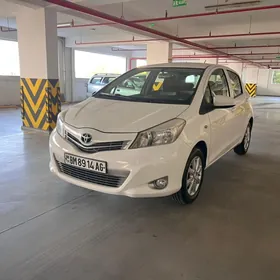 Toyota Yaris 2013