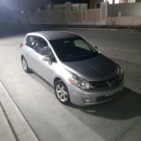 Nissan Versa 2010