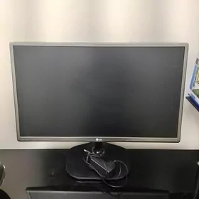 monitor LG 24