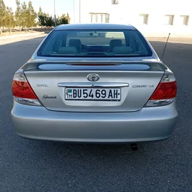 Toyota Camry 2004