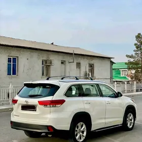 Toyota Highlander 2018