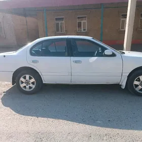 Nissan Cefiro 1995