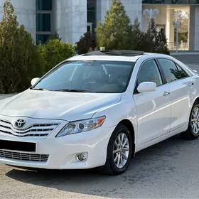 Toyota Camry 2011