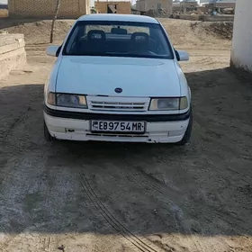 Opel Vectra 1990