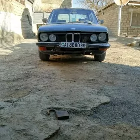 BMW 525 1982